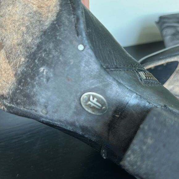 FRYE Renee Seam Short Booties boot western zipper women’s 6.5 like new - Picture 12 of 13